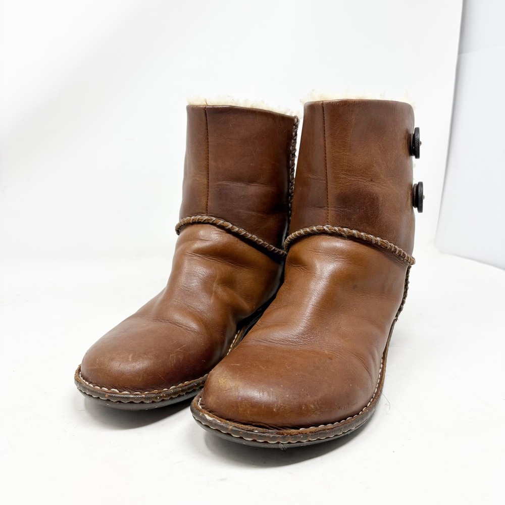 UGG Womens Brown Leather Sheepskin Lining Button Mid Calf Boots Size 9